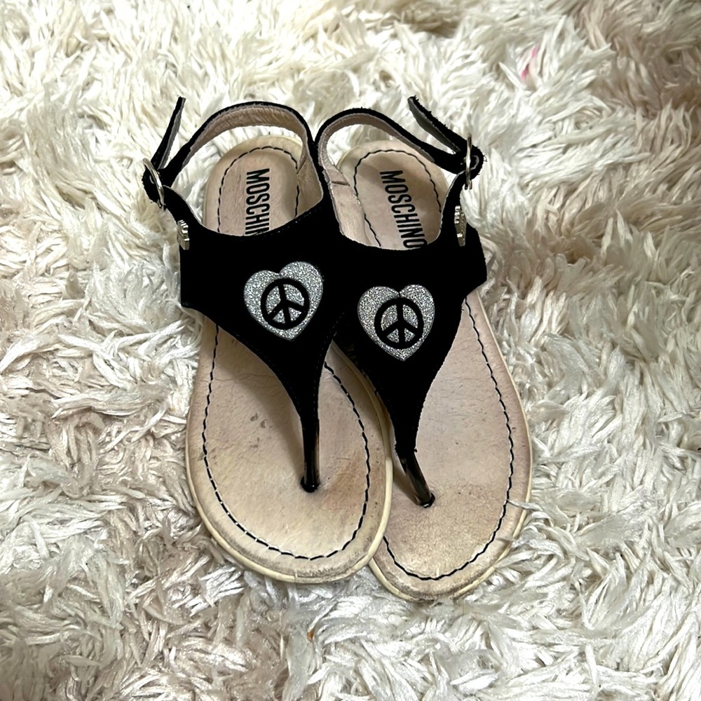 MOSCHINO heart peace girls sandals